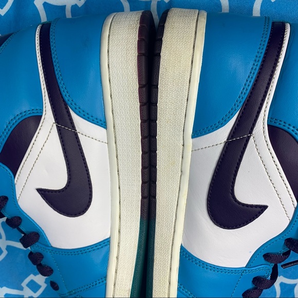 Nike Air Jordan 1 Mid Men’s size 11 Hornets Retro OG UNC blue purple white rare main image 11